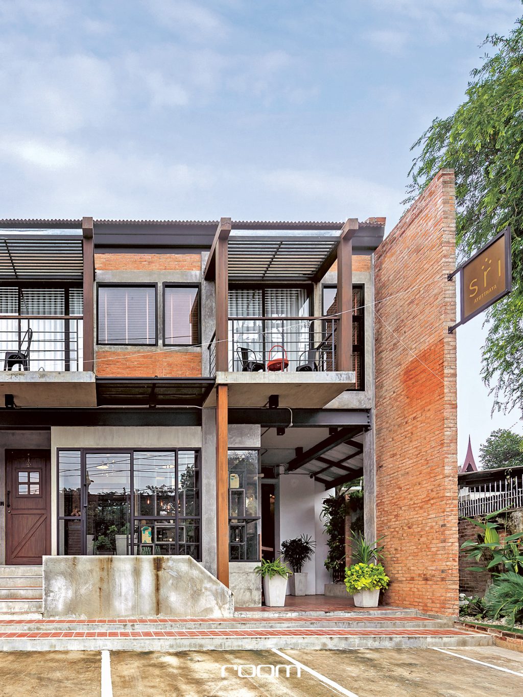 SRI AYUTTHAYA ที่พักอยุธยา ที่มีวิวเป็นพระปรางค์วัดพุทไธศวรรย์